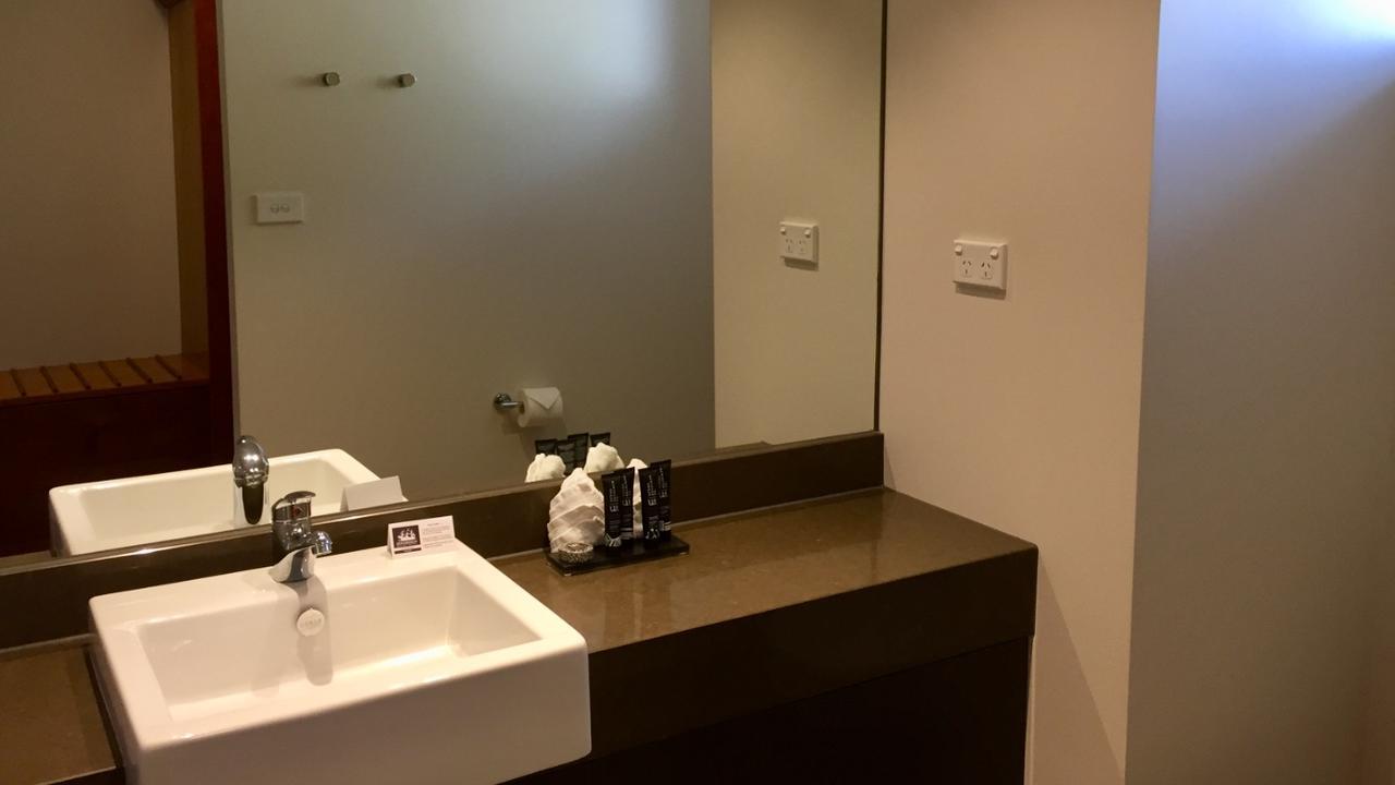 Sovereign Resort Hotel Cooktown Esterno foto