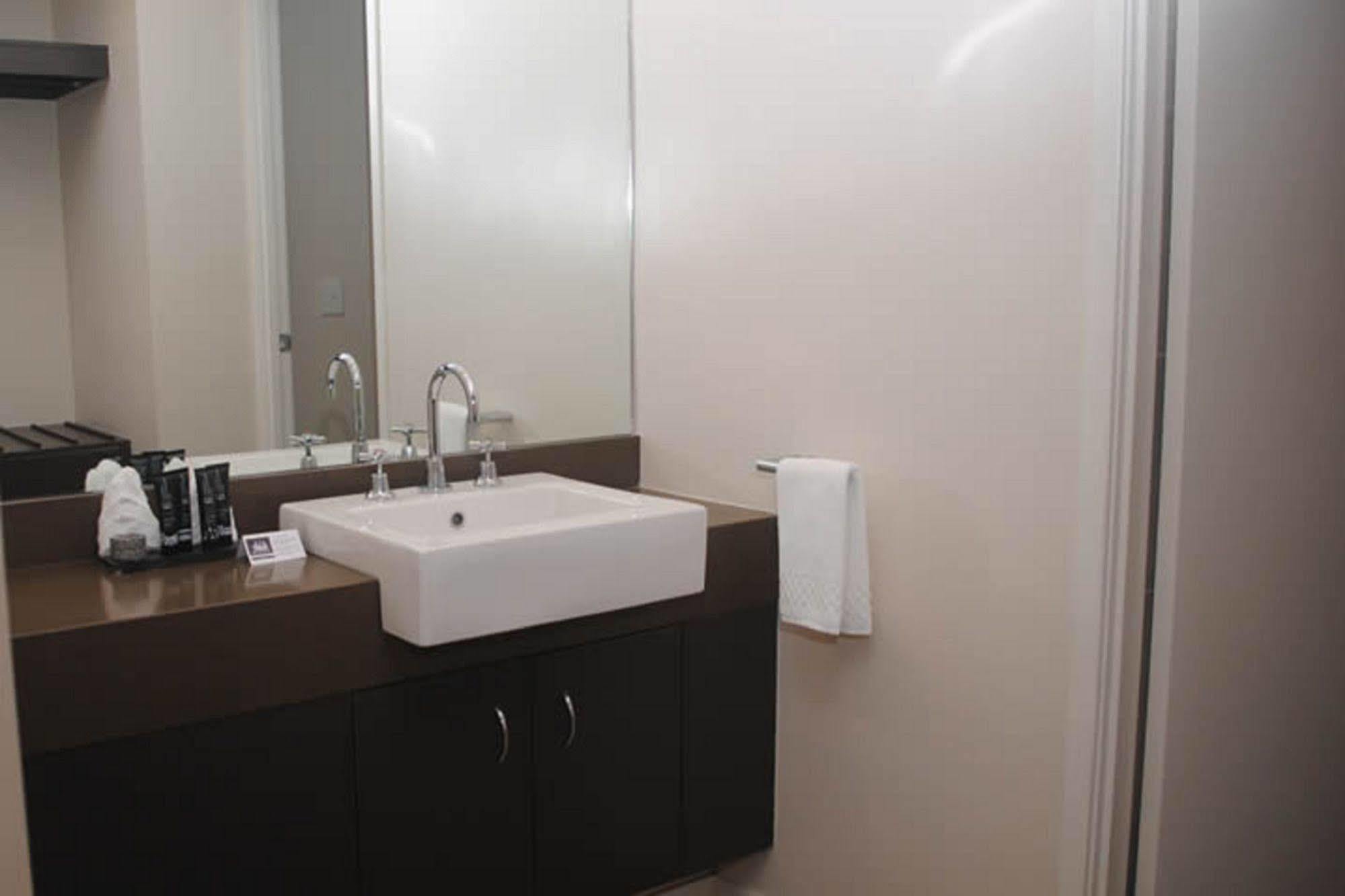 Sovereign Resort Hotel Cooktown Esterno foto